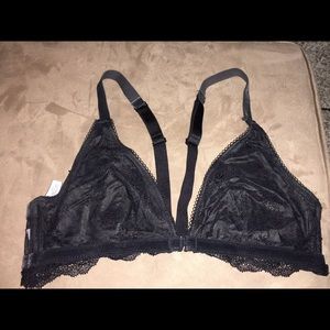 Victoria’s Secret black bralette